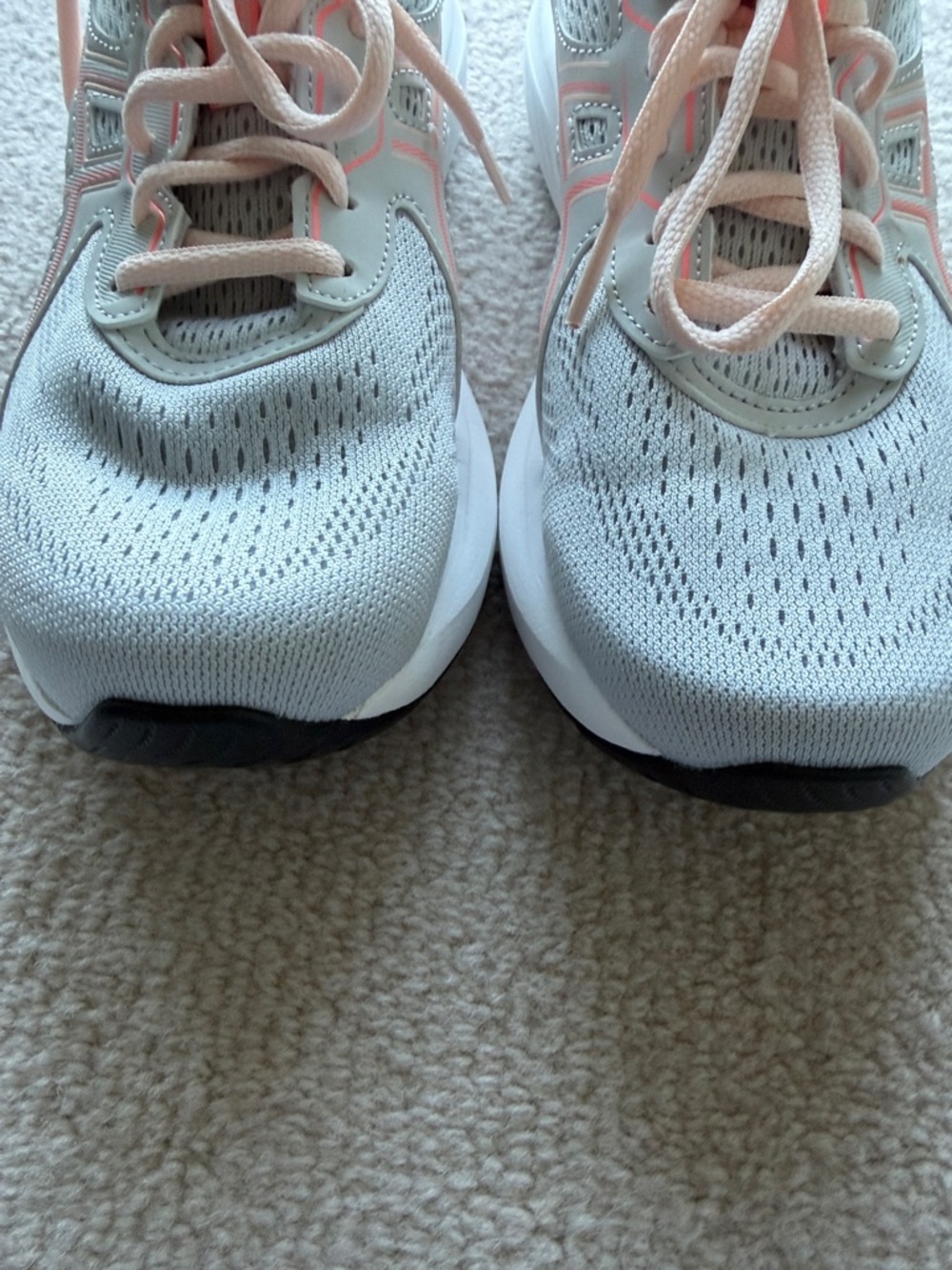 Asics Women's White and Light Pink Running Sneakers WORN TWICE ONLY. - Picture 6 of 8